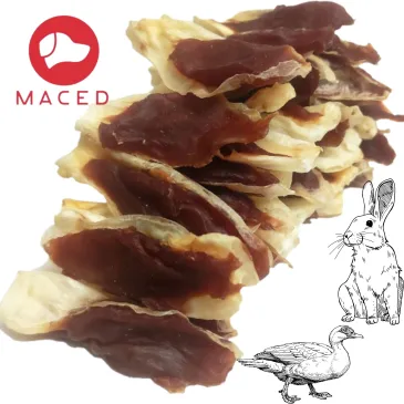 PRZYSMAK DLA PSA MACED UCHO KRÓLICZE Z KACZKĄ 500G USZY NATURALNY GRYZAK